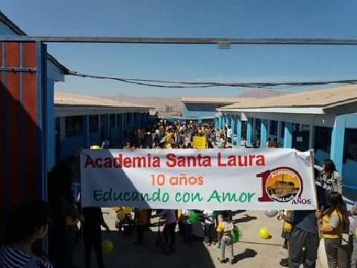 ESCUELA SANTA LAURA