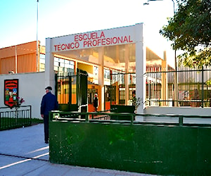 ESCUELA TECNICO PROFESIONAL