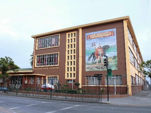 ESCUELA ISLA DE PASCUA