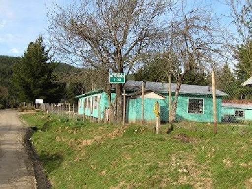 ESCUELA BAJO LOS RIOS