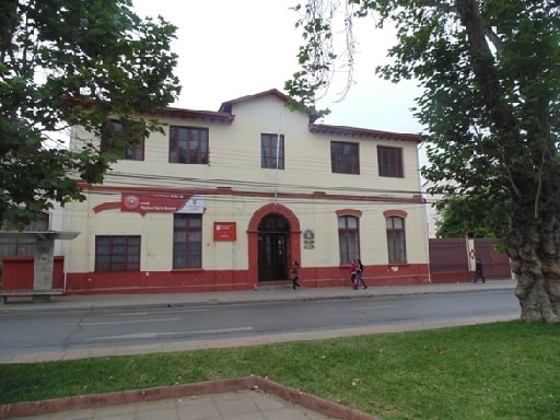 LICEO TECNICO MARTA BRUNET