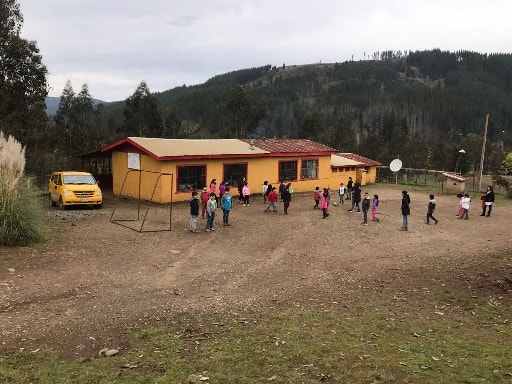 ESCUELA PARTICULAR CALBUCO