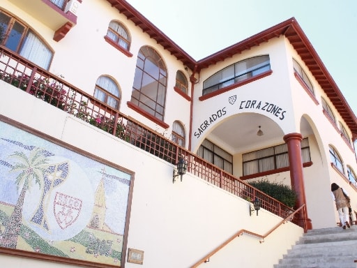 COLEGIO SAGRADOS CORAZONES