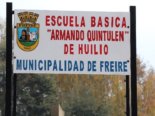 ESCUELA ARMANDO QUINTULEN