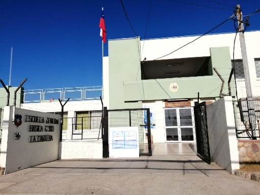 ESCUELA LUCILA GODOY ALCAYAGA