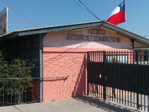 ESCUELA BÁSICA ARTURO ALESSANDRI PALMA