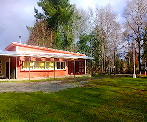 ESCUELA PARTICULAR TREHUACO