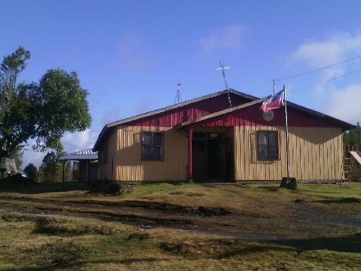 ESCUELA RURAL JANEQUEO