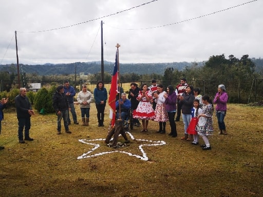 ESCUELA RURAL CARIHUEICO