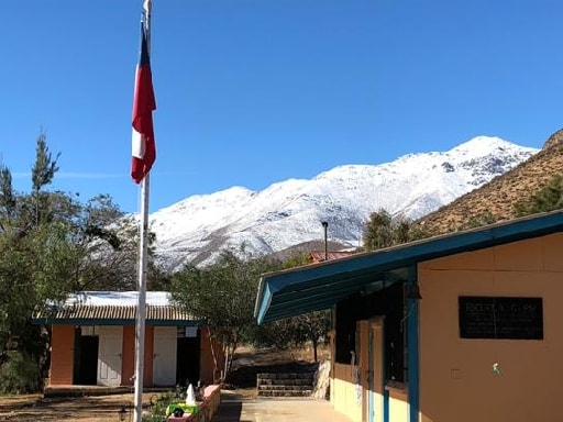 ESCUELA LOS CLONQUIS