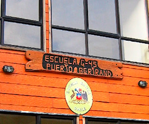 ESCUELA DE PUERTO BERTRAND