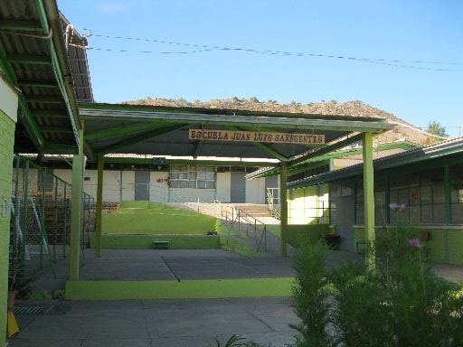 ESCUELA JUAN LUIS SAN FUENTES