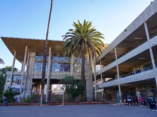 COLEGIO RAFAEL SANHUEZA LIZARDI