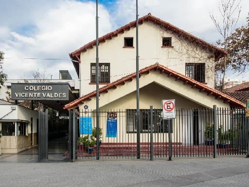 COLEGIO POLIV. VICENTE VALDES