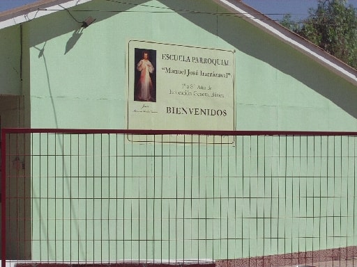 ESCUELA MANUEL JOSE IRARRAZAVAL