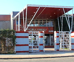 ESCUELA GABRIELA