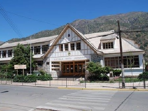 ESCUELA JULIETA BECERRA ALVAREZ