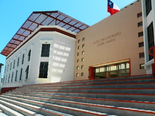 LICEO BICENTENARIO DOMINGO SANTA MARIA DE IQQ.