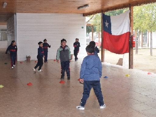 ESCUELA OSVALDO HIRIART CORVALAN