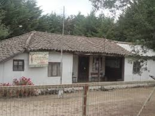 ESCUELA HUAPI ALTO