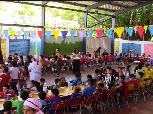 ESCUELA BASICA MANUEL LEON SALINAS