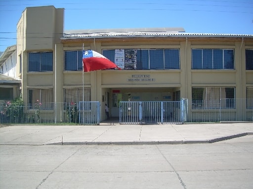 ESCUELA BASICA BERNARDO O HIGGINS R.