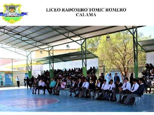 LICEO RADOMIRO TOMIC ROMERO