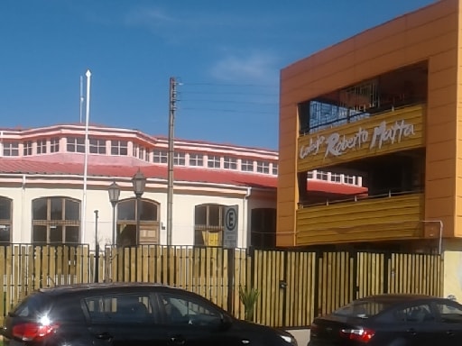 COLEGIO ROBERTO MATTA