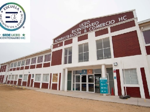 ESCUELA ADMINISTRACION Y COMERCIO HUMANISTA C