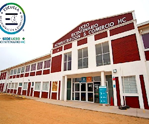 ESCUELA ADMINISTRACION Y COMERCIO HUMANISTA C