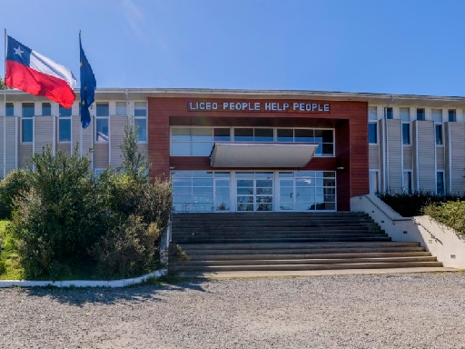 LICEO TECNICO PROFESIONAL PEOPLE HELP PEOPLE DE PANGUIPULLI