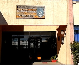 ESCUELA DIEGO PORTALES PALAZUELOS