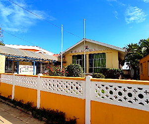 ESCUELA BASICA LAS CRUCES