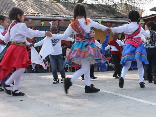 ESCUELA MUNICIPAL VALLE DE LUNA