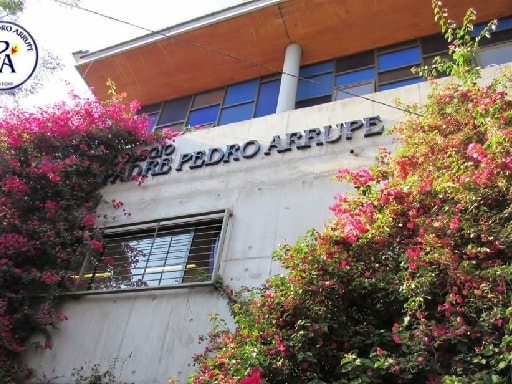 COLEGIO PADRE PEDRO ARRUPE SAGRADA FAMILIA