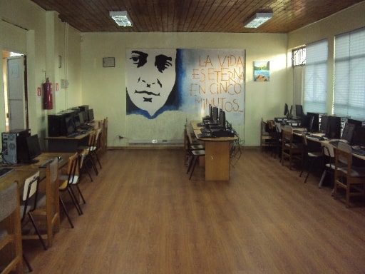 LICEO BICENTENARIO VICTOR JARA MARTINEZ