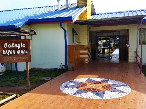 COLEGIO MULTICULTURAL RAYEN MAPU