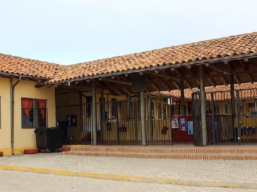 ESCUELA EMA CORNEJO DE CARDOEN