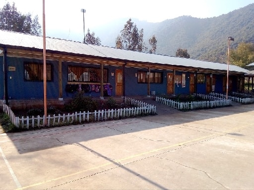 ESCUELA LIHUENO