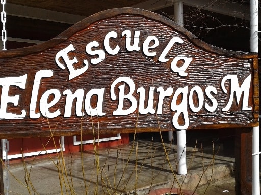 ESCUELA ELENA BURGOS MOREIRA