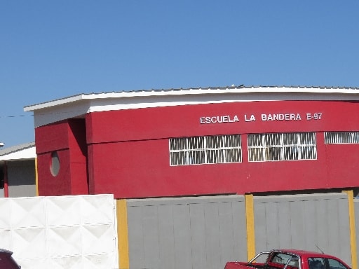 ESCUELA LA BANDERA