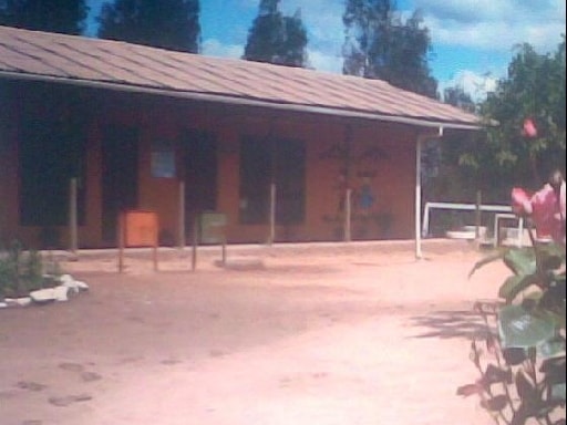 ESCUELA QUEBRADA DE LOS GUINDOS