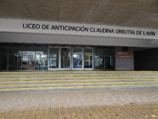 LICEO CLAUDINA URRUTIA DE LAVIN