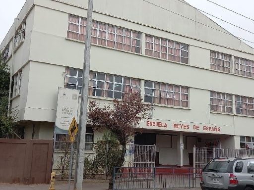 ESCUELA BASICA REYES DE ESPANA