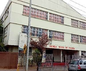 ESCUELA BASICA REYES DE ESPANA