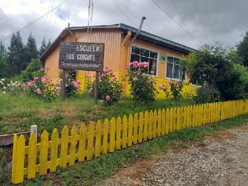 ESCUELA BASICA LOS COIGUES