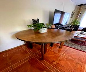 Comedor con Mesa Extensible y Sillas