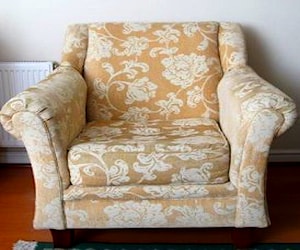 <p>Sillón un cuerpo excelentes calidad y condiciones</p>