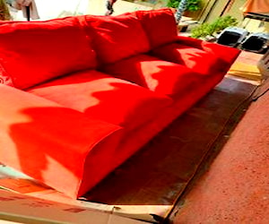 <p>Sofa en buena condicion de buena calidad</p>