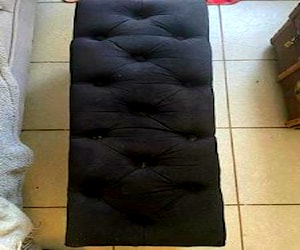 <p>Banqueta para cama negra</p>